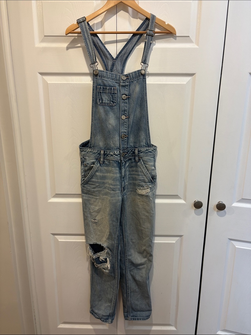 American Eagle Outfitters Faded Blue Distressed Denim Overalls
